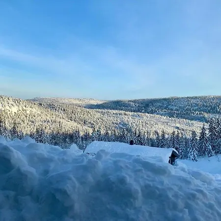 Middagslia - At Skrim With Amazing View